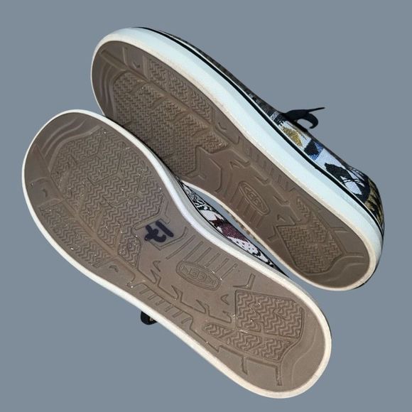 KEEN Women's Elsa Iv Aztex Pattern Sneaker Size 7.5 - Picture 3 of 6